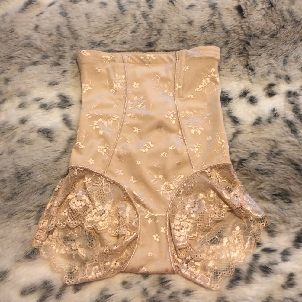Beige Lace Girdle, NWOT